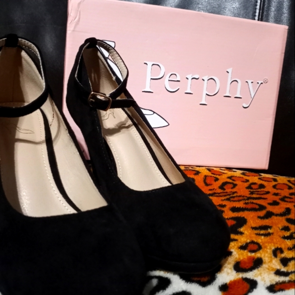 Perphy Women's Ankle Strap Round Toe Stiletto Heel Pumps Size 8